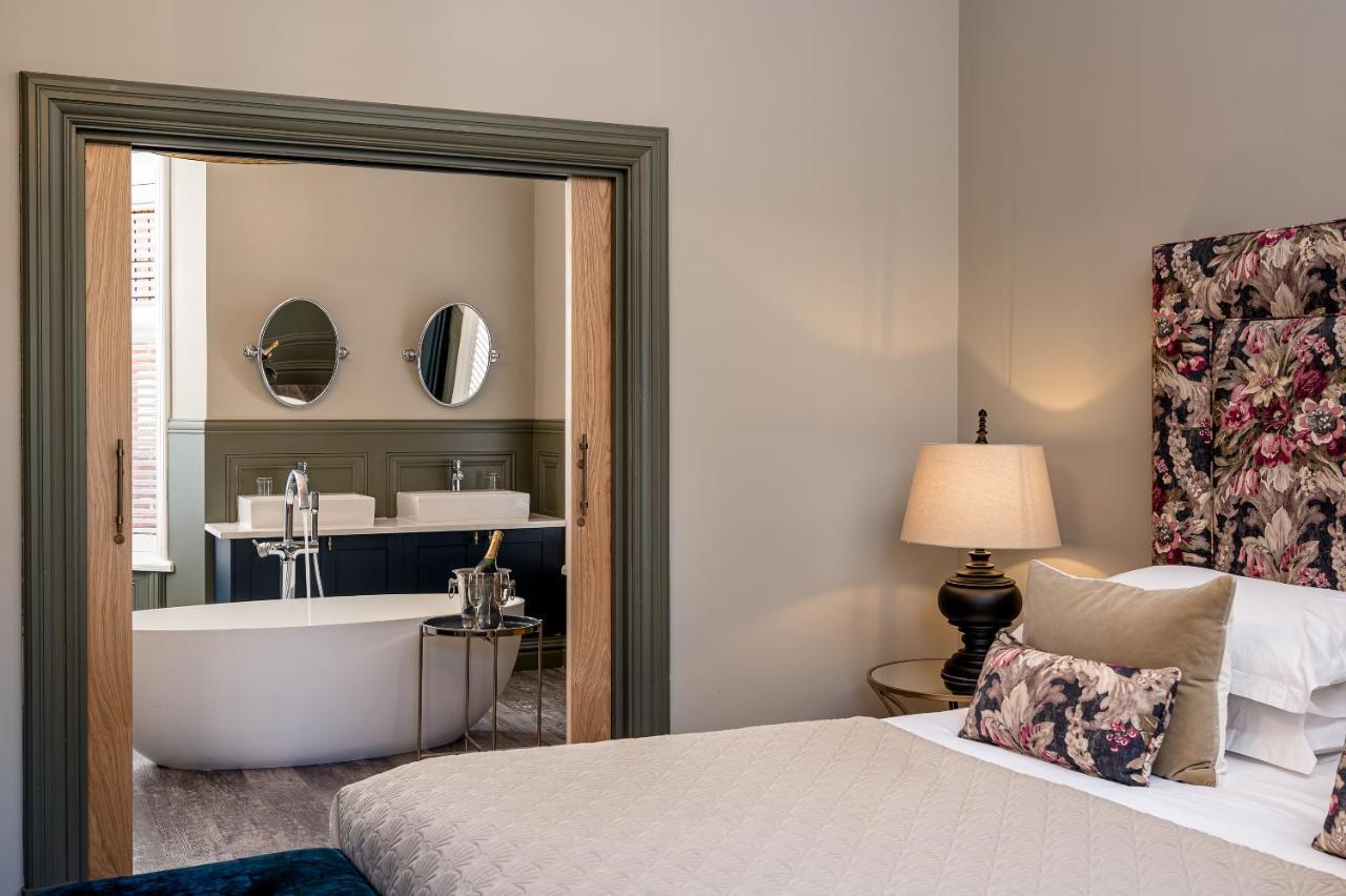 The Fleece Hotel Richmond ริชมอนด์ ภายนอก รูปภาพ