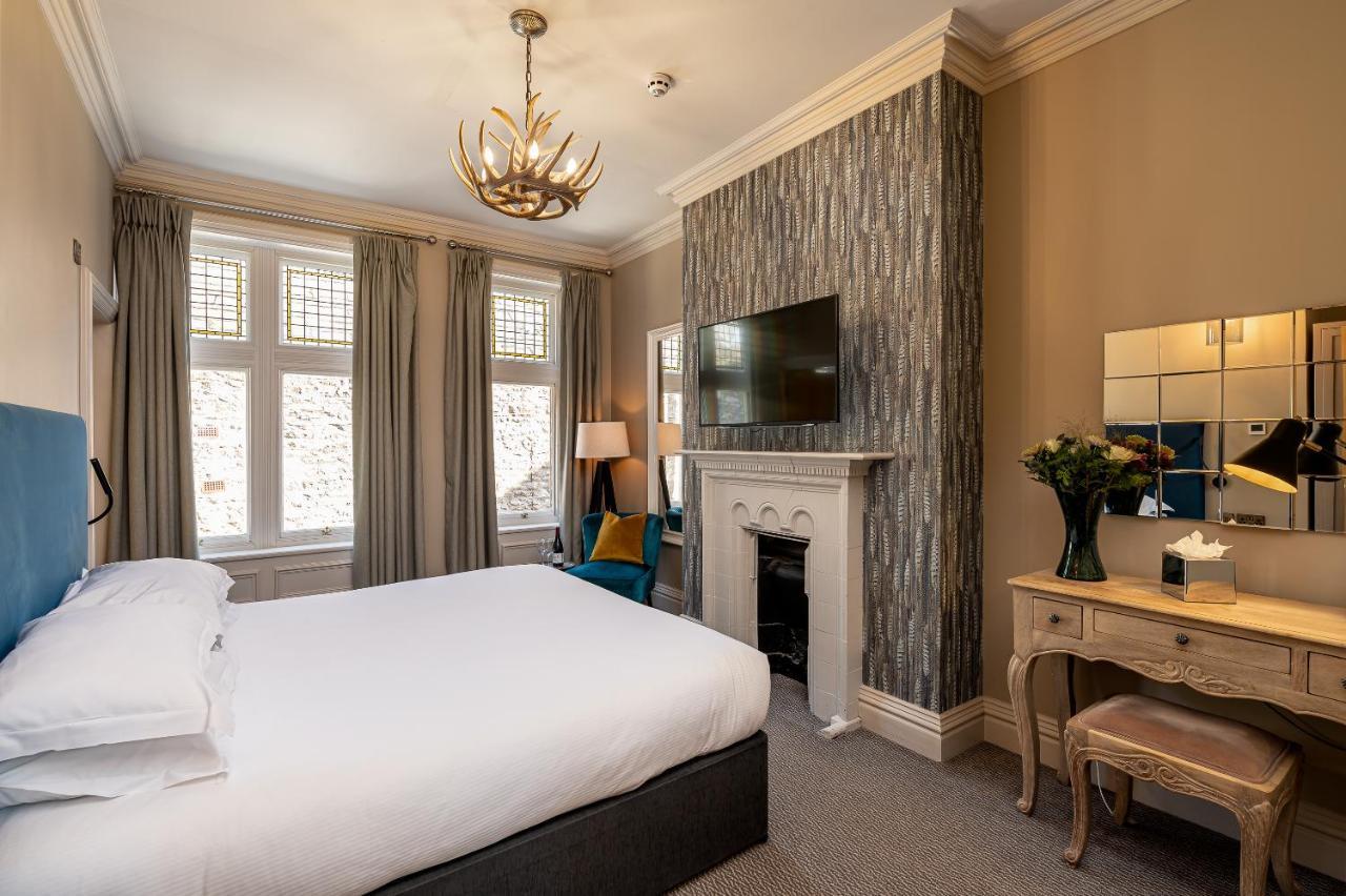 The Fleece Hotel Richmond ริชมอนด์ ภายนอก รูปภาพ