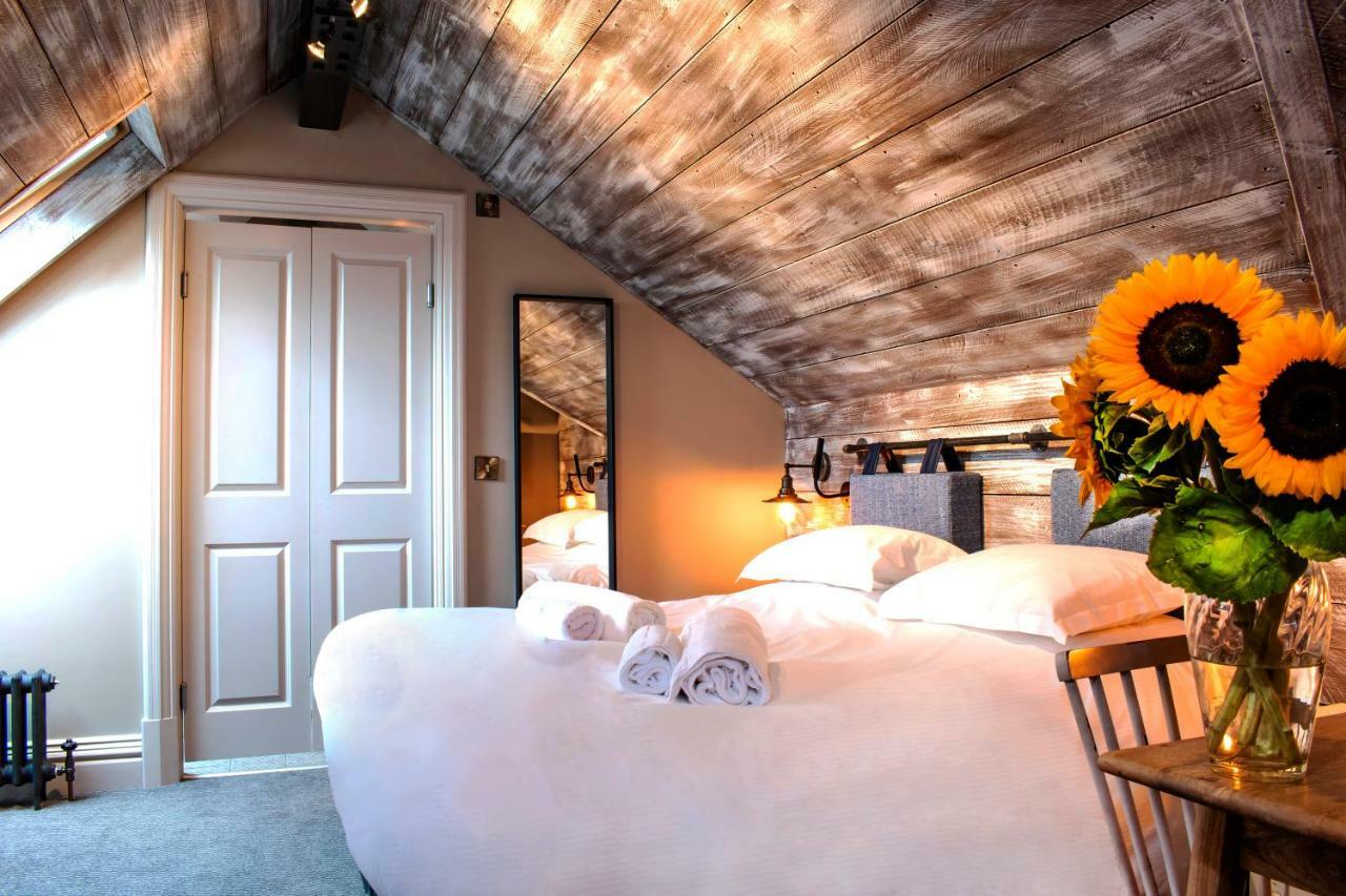 The Fleece Hotel Richmond ริชมอนด์ ภายนอก รูปภาพ