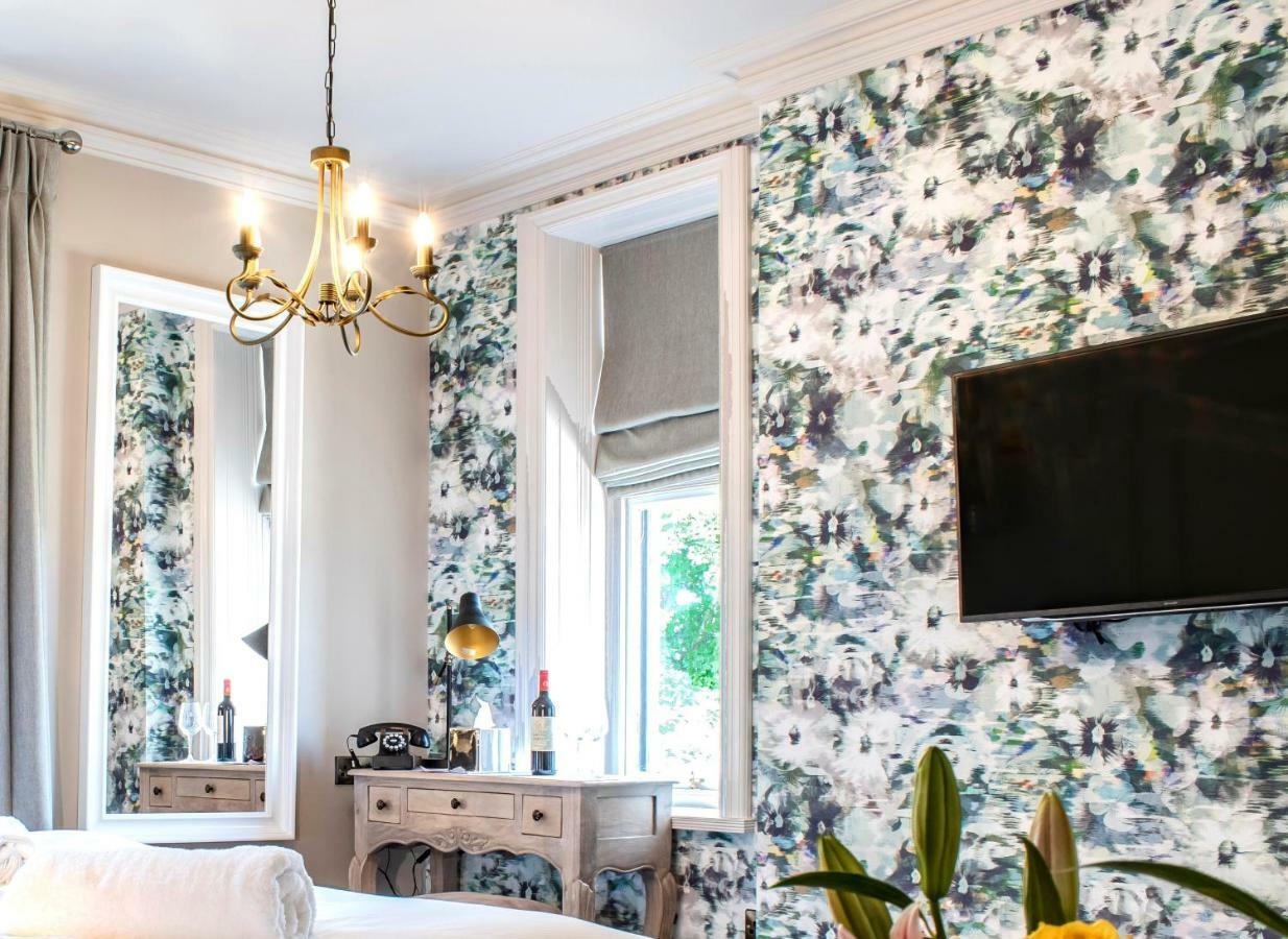 The Fleece Hotel Richmond ริชมอนด์ ภายนอก รูปภาพ