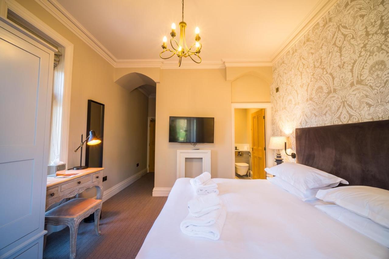 The Fleece Hotel Richmond ริชมอนด์ ภายนอก รูปภาพ